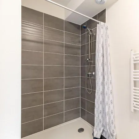 Sc C06 By Interhome *